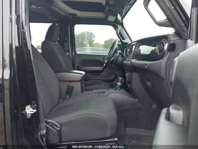 1C4HJXDG9MW518918 Jeep Wrangler Unlimited Sport Altitude 4x4