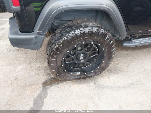 1C4HJXDG9MW518918 Jeep Wrangler Unlimited Sport Altitude 4x4