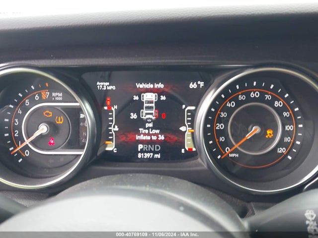 1C4HJXDG9MW518918 Jeep Wrangler Unlimited Sport Altitude 4x4