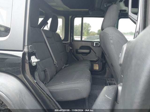 1C4HJXDG9MW518918 Jeep Wrangler Unlimited Sport Altitude 4x4