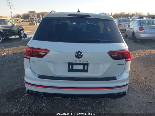 3VV8B7AX4PM076217 Volkswagen Tiguan 2.0t Se R-line Black
