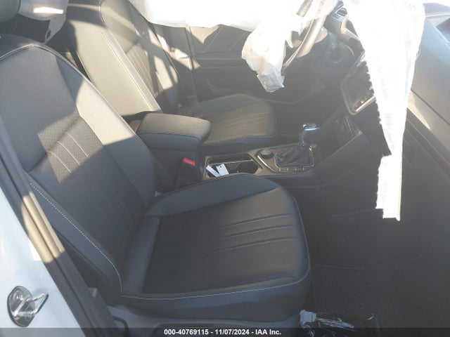 3VV8B7AX4PM076217 Volkswagen Tiguan 2.0t Se R-line Black