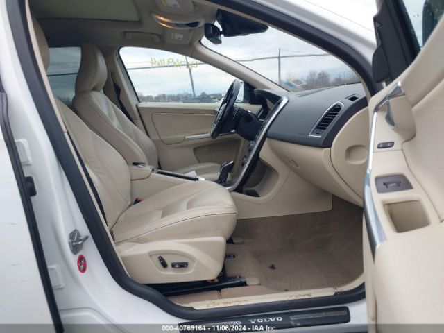 YV4902DZXE2537981 Volvo Xc60 T6 R-design Platinum
