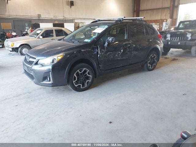 Subaru Crosstrek 2.0i Premium 2017 JF2GPABC1HH265290 Image 2