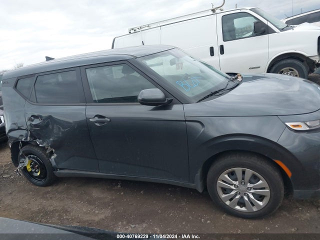 KIA SOUL LX 2021 KNDJ23AU3M7759420 Image 13