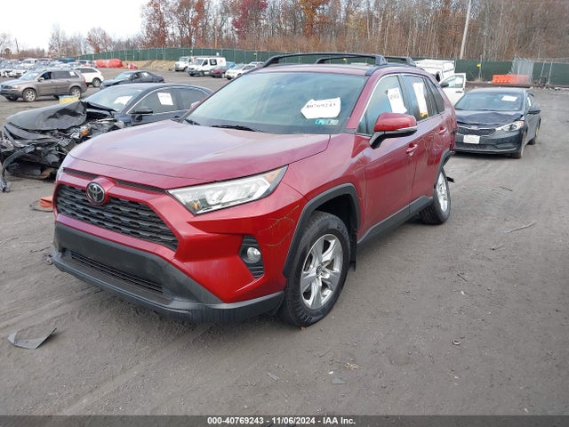 Toyota Rav4 Xle 2019 JTMP1RFV7KD506617 Image 2