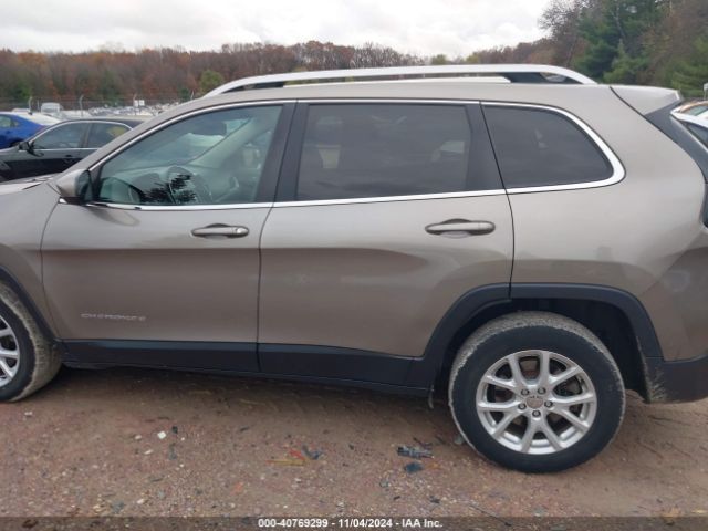 1C4PJLCS1HW652449 Jeep Cherokee Latitude Fwd