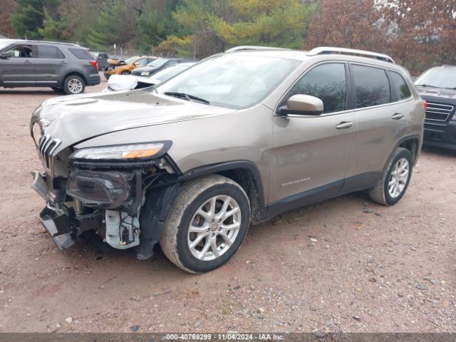 1C4PJLCS1HW652449 Jeep Cherokee Latitude Fwd