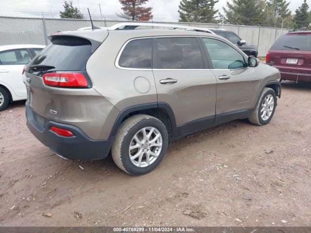1C4PJLCS1HW652449 Jeep Cherokee Latitude Fwd