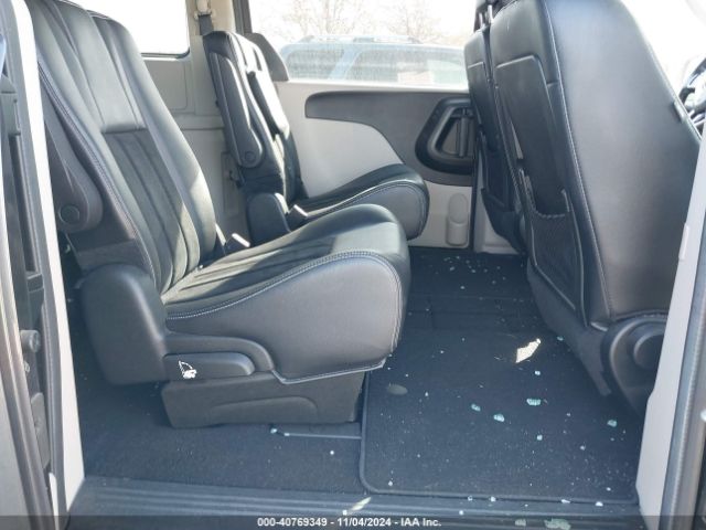 2C4RDGCGXJR360817 Dodge Grand Caravan Sxt