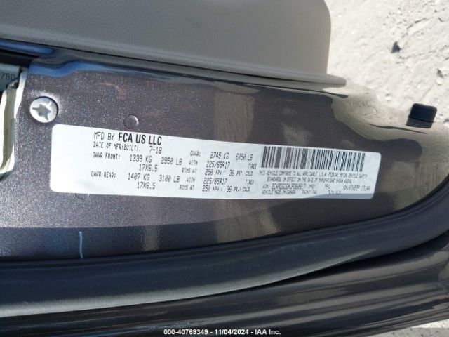 2C4RDGCGXJR360817 Dodge Grand Caravan Sxt
