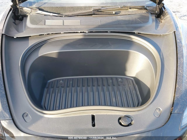 2024 TESLA MODEL 3 5YJ3E1EA0RF848822 Photo 9