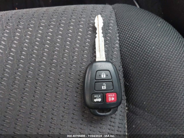Toyota CAMRY LE 2016 4T4BF1FK3GR540064 Image 11