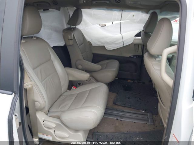 5TDYZ3DC2HS824864 Toyota Sienna Xle 8 Passenger