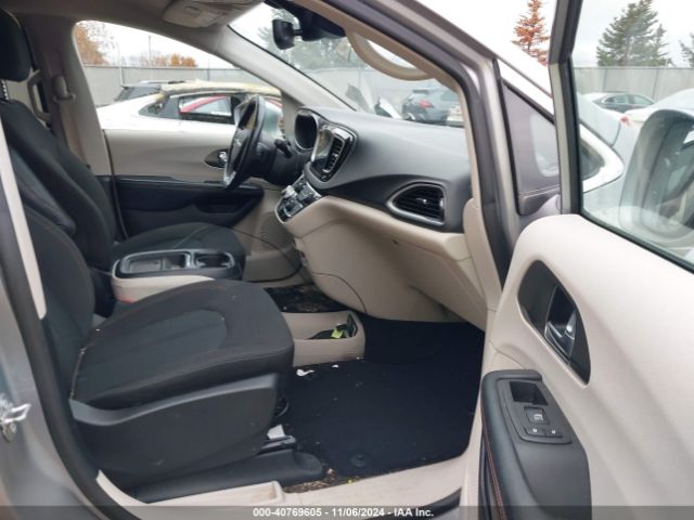 2C4RC1FG3LR134469 Chrysler Pacifica Touring