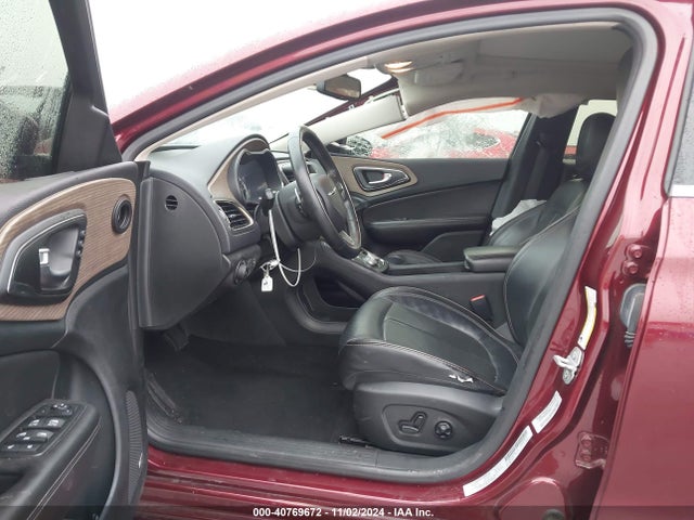 Chrysler 200 C 2015 1C3CCCCG1FN618457 Image 5