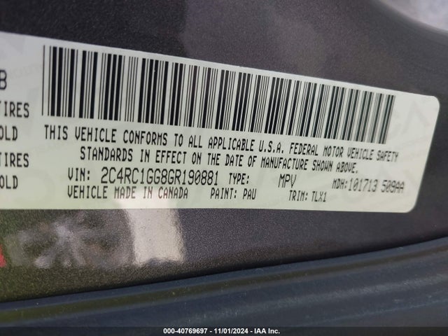 2C4RC1GG8GR190881 Chrysler Town & Country Limited Platinum