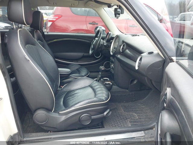 2013 MINI CLUBMAN WMWZG3C52DTY39919 Photo 4