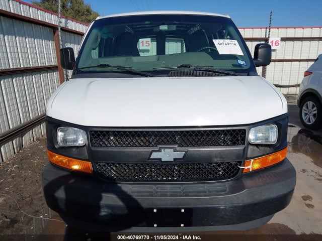 Chevrolet Express 2500 Work Van 2017 1GCWGAFF3H1102499 Image 12