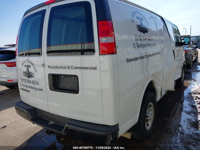 Chevrolet Express 2500 Work Van 2017 1GCWGAFF3H1102499 Image 4