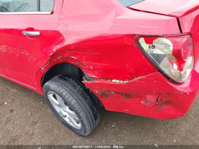 1G1JE5SB0F4110736 Chevrolet Sonic Ltz Auto