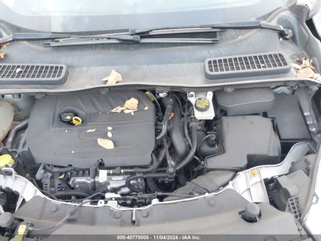 1FMCU0GD5HUA87114 Ford ESCAPE SE