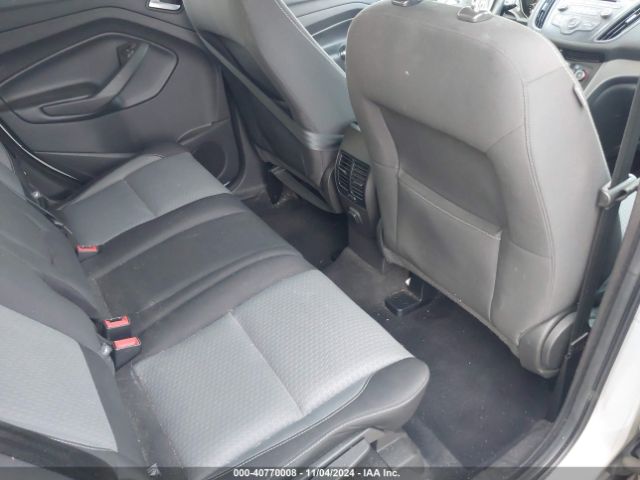 1FMCU0GD5HUA87114 Ford ESCAPE SE