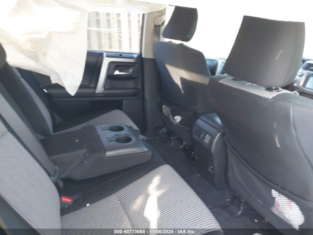 Toyota 4RUNNER SR5 2017 JTEBU5JR9H5449226 Image 8