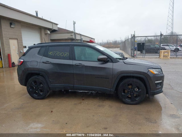 3C4NJCBB3KT815186 Jeep Compass Altitude Fwd