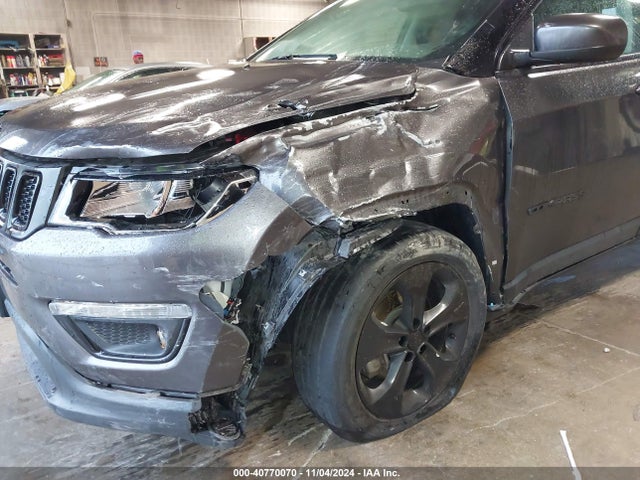 3C4NJCBB3KT815186 Jeep Compass Altitude Fwd