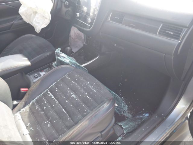 JA4AD3A35LZ003232 Mitsubishi Outlander Le 2.4