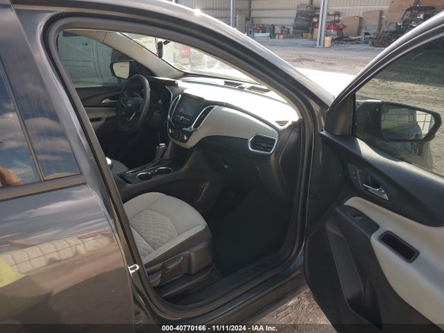 2GNAXHEV1J6301749 Chevrolet EQUINOX LS