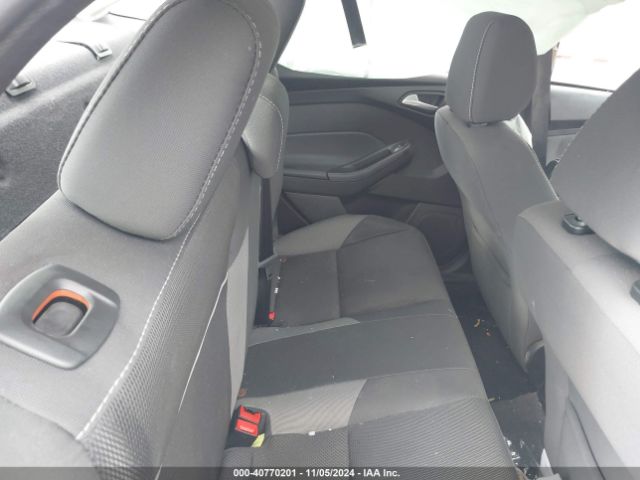 1FADP3F27EL102771 Ford FOCUS SE