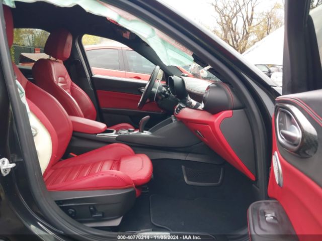 ZARFANBN1L7638627 Alfa Romeo Giulia Ti Sport Carbon Awd