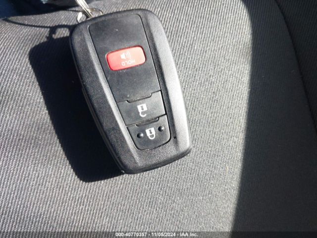 NMTKHMBX6MR126738 Toyota C-HR XLE