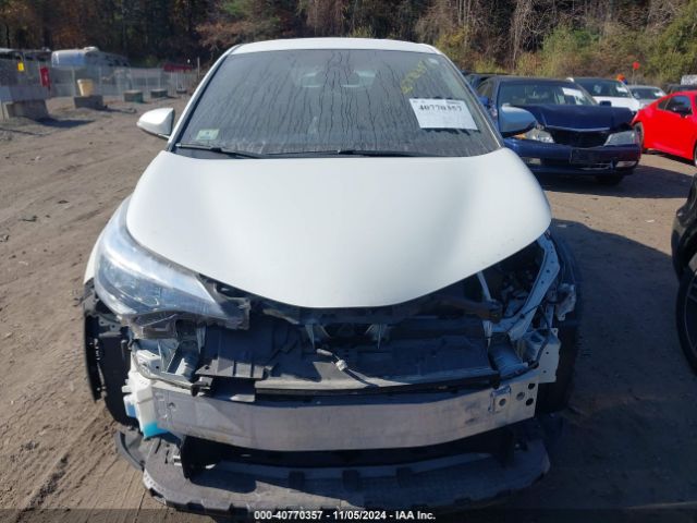NMTKHMBX6MR126738 Toyota C-HR XLE
