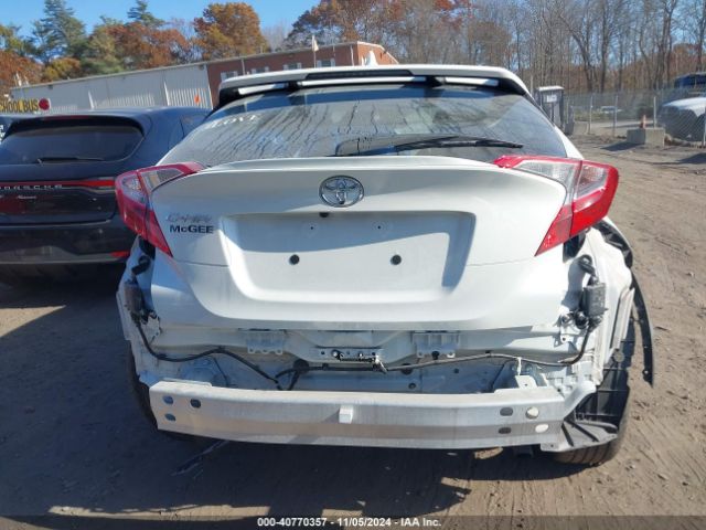 NMTKHMBX6MR126738 Toyota C-HR XLE
