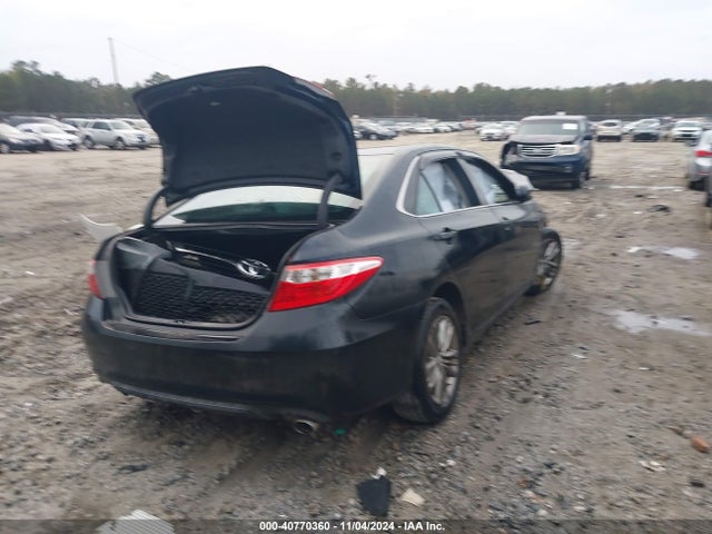 4T1BF1FK0HU386442 Toyota CAMRY SE