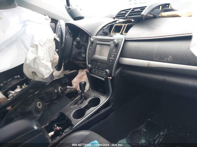 4T1BF1FK0HU386442 Toyota CAMRY SE
