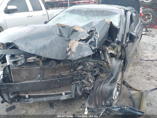 4T1BF1FK0HU386442 Toyota CAMRY SE