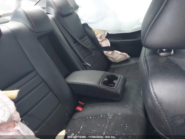 4T1BF1FK0HU386442 Toyota CAMRY SE