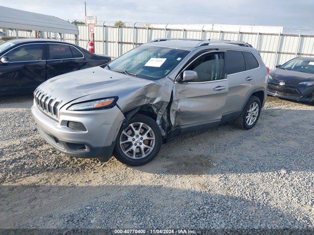 Jeep Cherokee Latitude 2015 1C4PJLCB0FW607600 Image 2