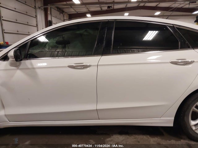 Ford FUSION SE 2018 3FA6P0HDXJR256862 Image 15