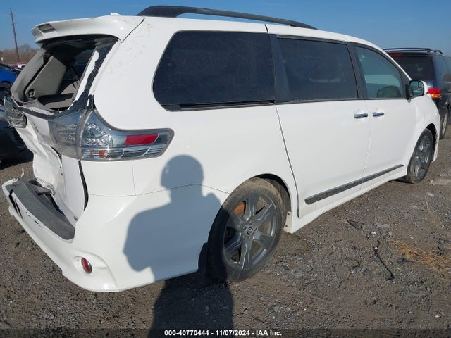 Toyota Sienna Se 8 Passenger 2018 5TDXZ3DC5JS939508 Image 4