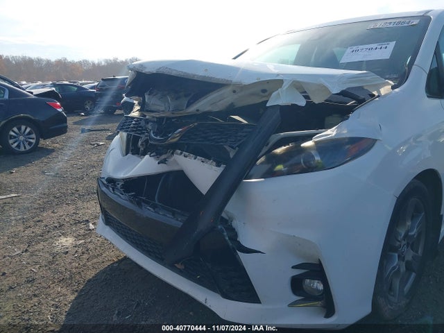 Toyota Sienna Se 8 Passenger 2018 5TDXZ3DC5JS939508 Image 6