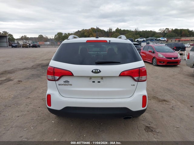 KIA Sorento Lx V6 2015 5XYKTDA73FG648745 Image 16
