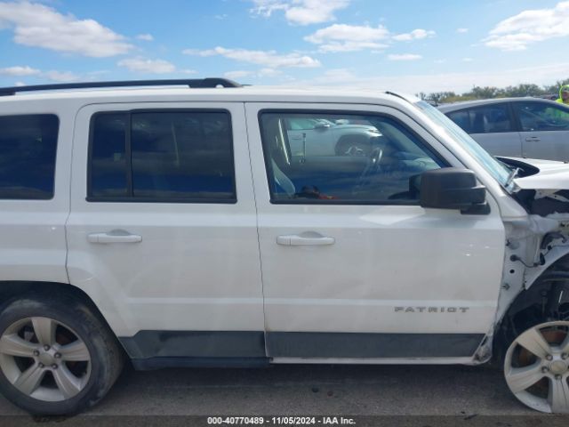 1C4NJPFA7GD815570 Jeep Patriot Latitude