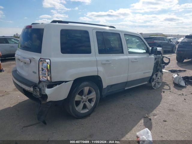 1C4NJPFA7GD815570 Jeep Patriot Latitude