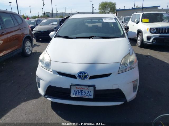 JTDKN3DU8F1921023 Toyota Prius Two