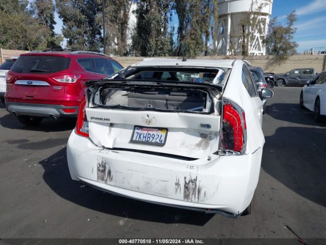 JTDKN3DU8F1921023 Toyota Prius Two